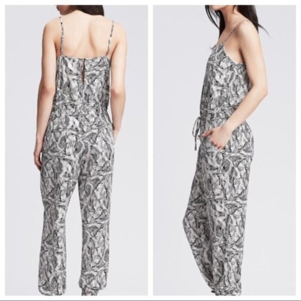 Banana Republic Black/White Leaf Print Spaghetti Strap Jumpsuit Women's Size 4